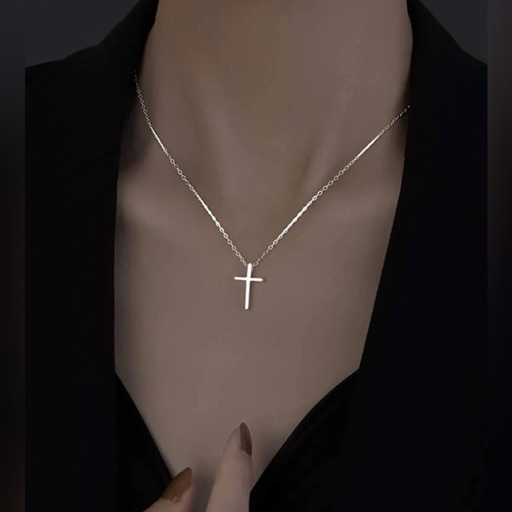 Cross Pendant Necklace
